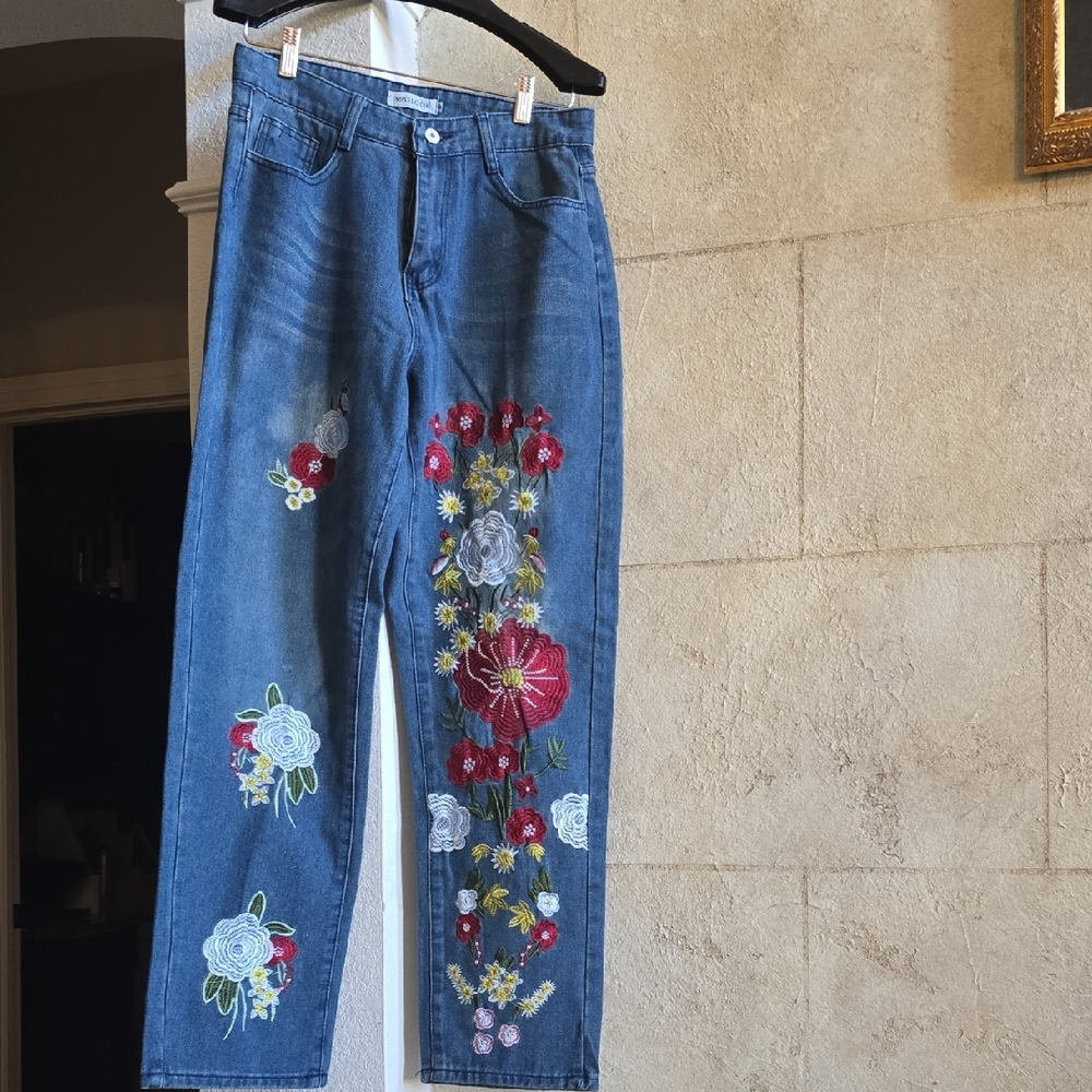 MISSLOOK Blue Jeans with Red and White Floral Embroidery